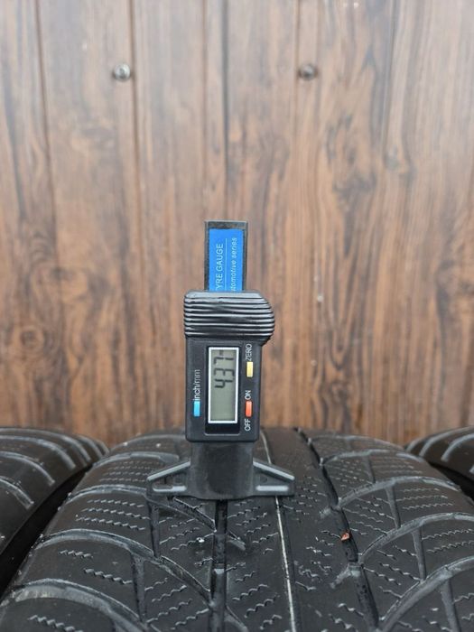 Шини зимові 205/60/r17, Bridgestone Blizzak LM001.