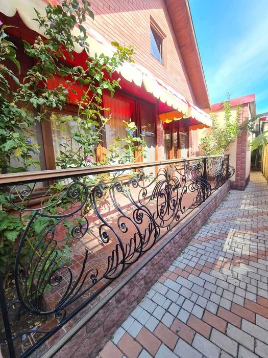 4- комнатный дом 6 станция Люстдорфской дороги/ 1 линия