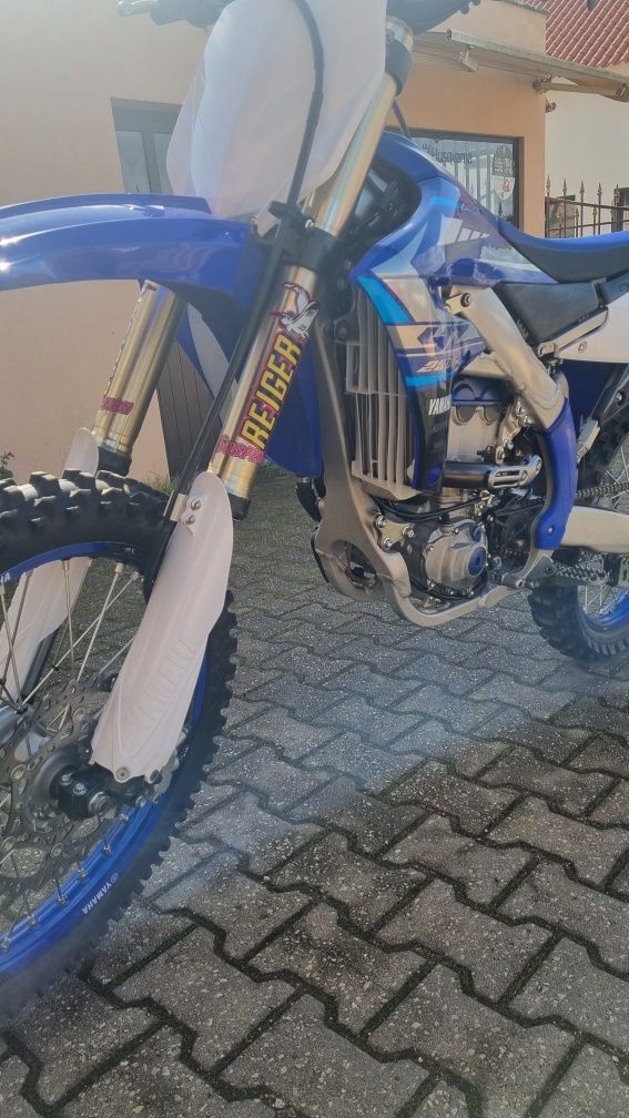 Yamaha YZ250F de 2020 impecável