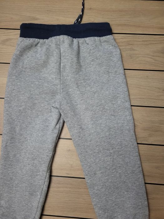 spodnie dresowe firmy Cool Club rozmiar 104 cm