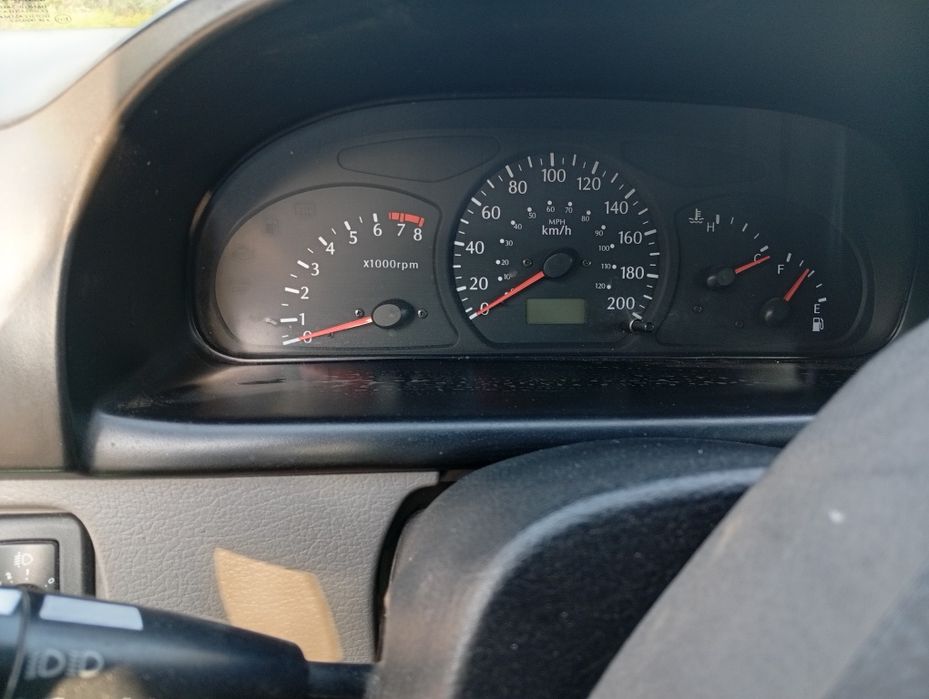 Продам економне авто Kia Rio 1.3 бензин 2000 року