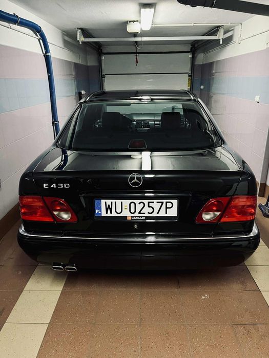 Mercedes E430 W210