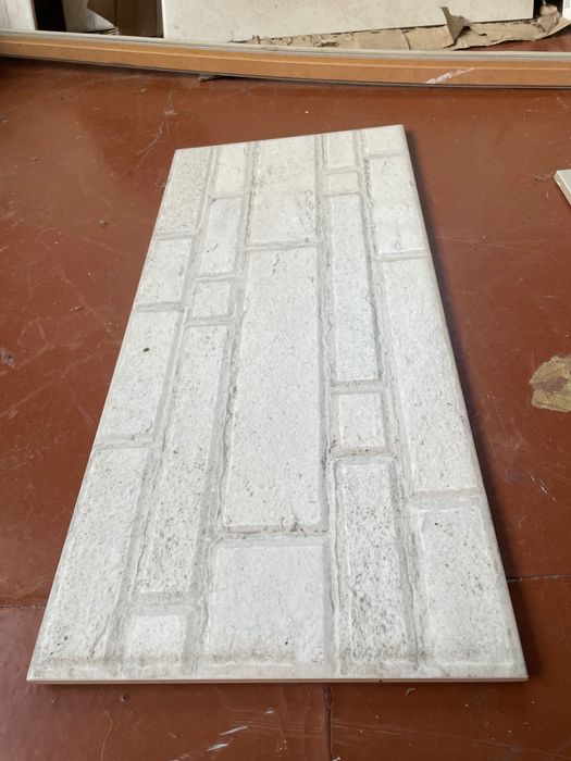 продам плитку для ваної кімнати 1 шт - 50 грн