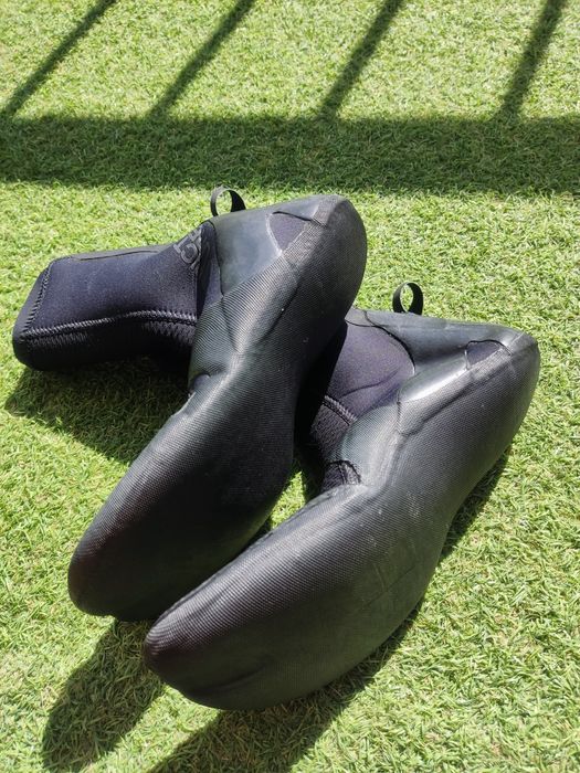 Botas de surf novas 5mm material ecologico