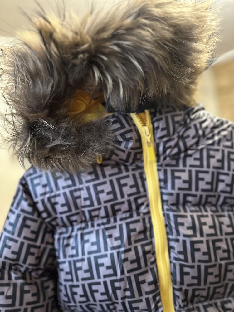 Зимова дитяча куртка Fendi