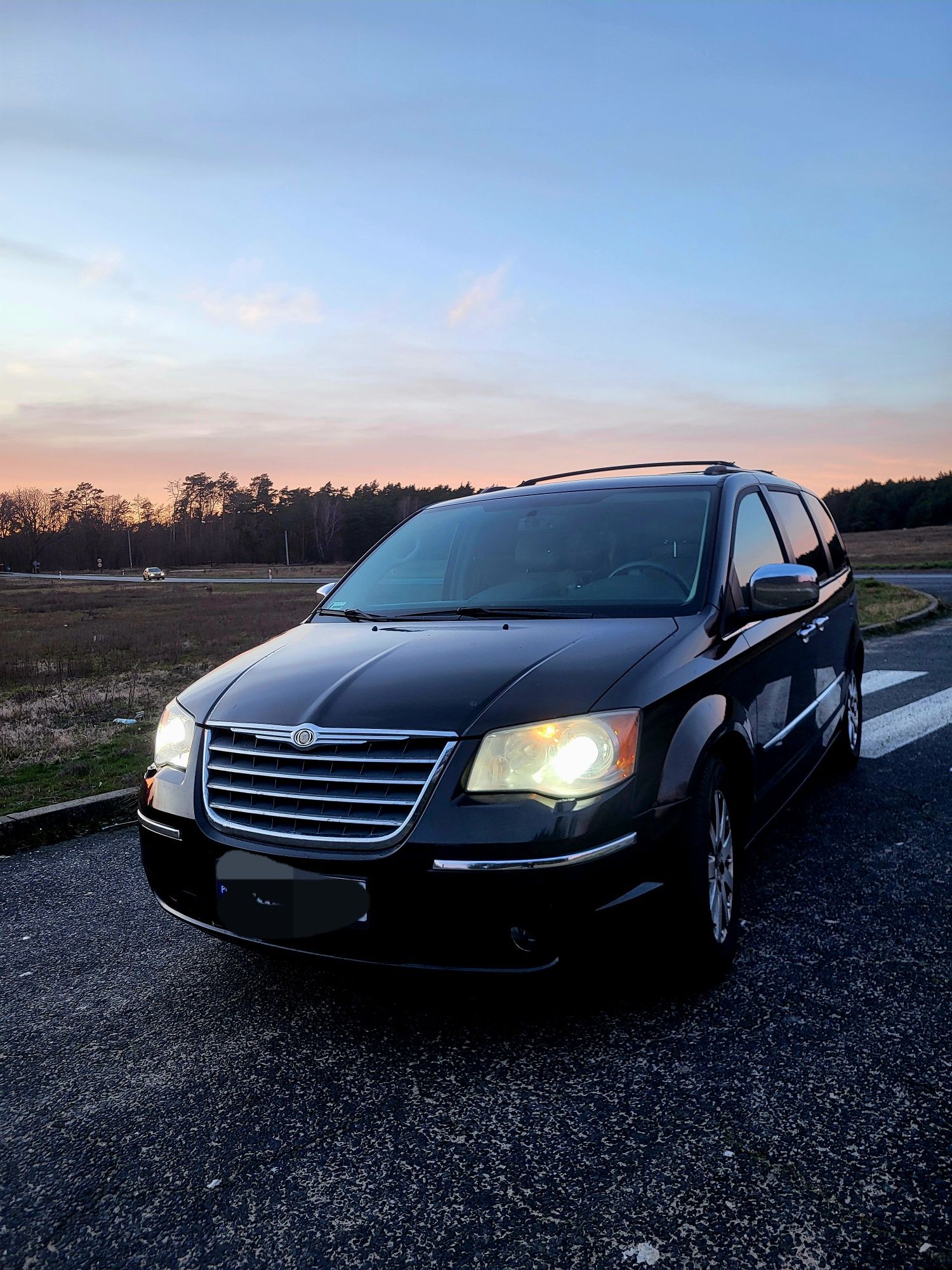 Chrysler grand voyager 2010 rok 2,8