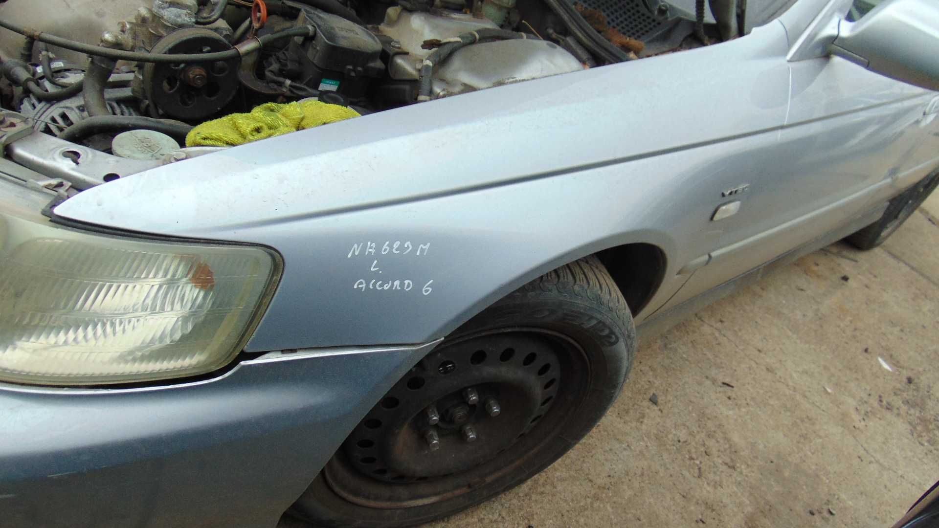 Mar4 Błotnik lewy przedni honda accord VI 6 NH623M wysyłka