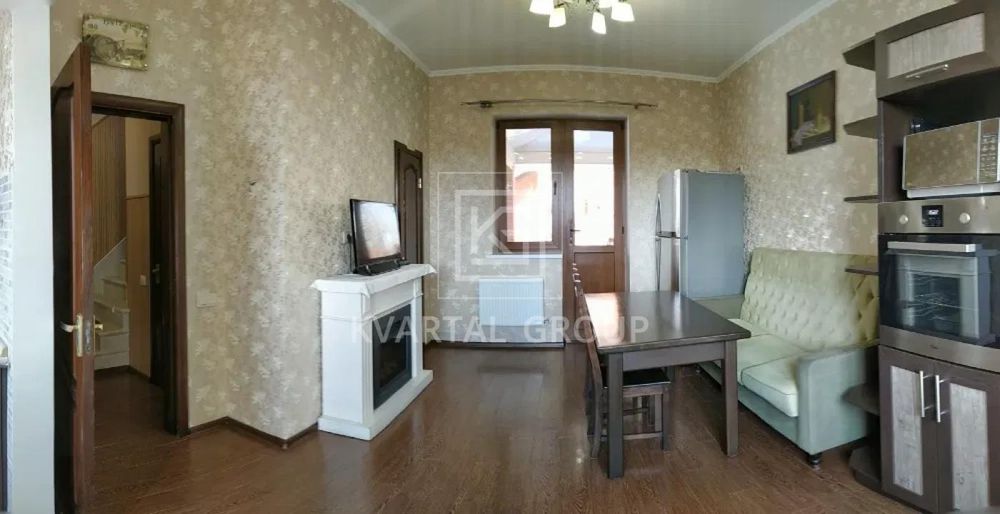 Продам два будинки за ціною одного!