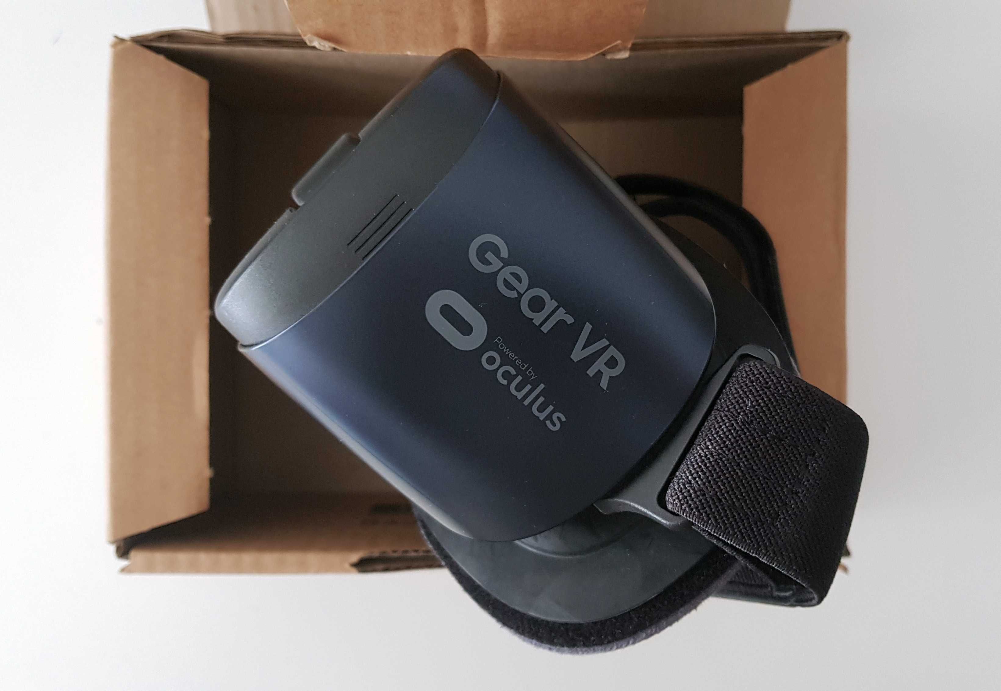 Óculos Samsung Gear VR, Model SM-R323