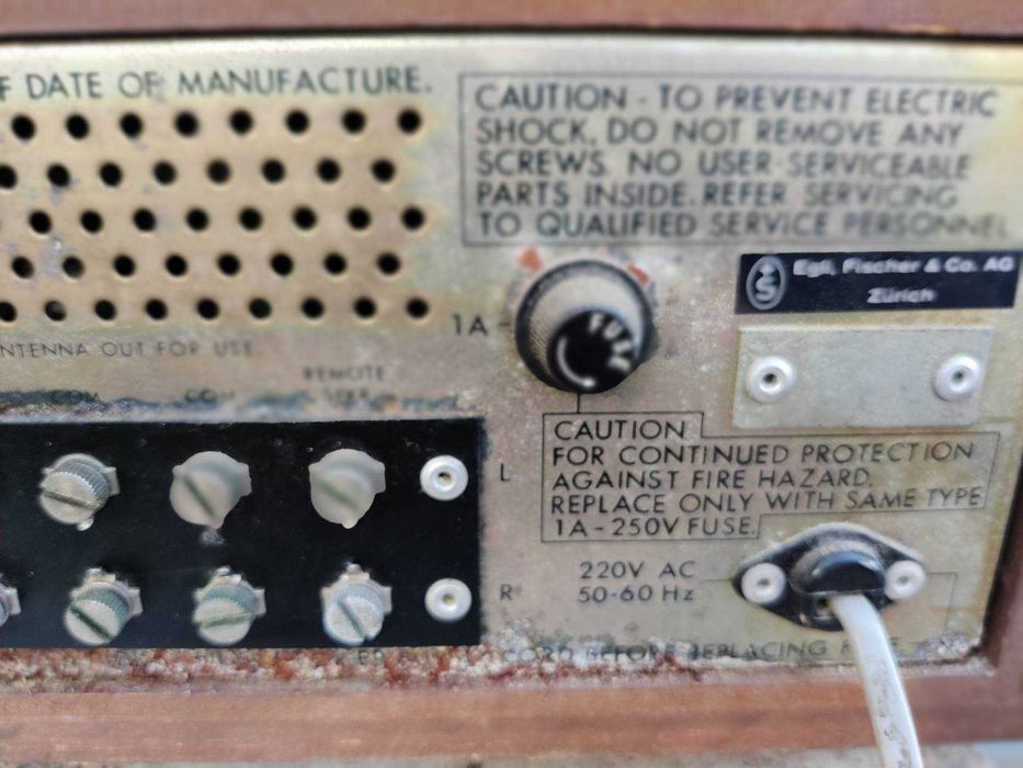 Vintage Fisher 170 AM/FM Stereo Receiver