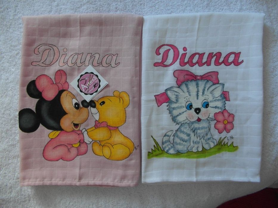Fraldinha pintada á mão