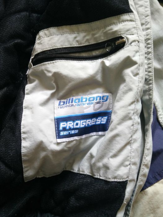Blusão Neve Billabong praticamente novo.