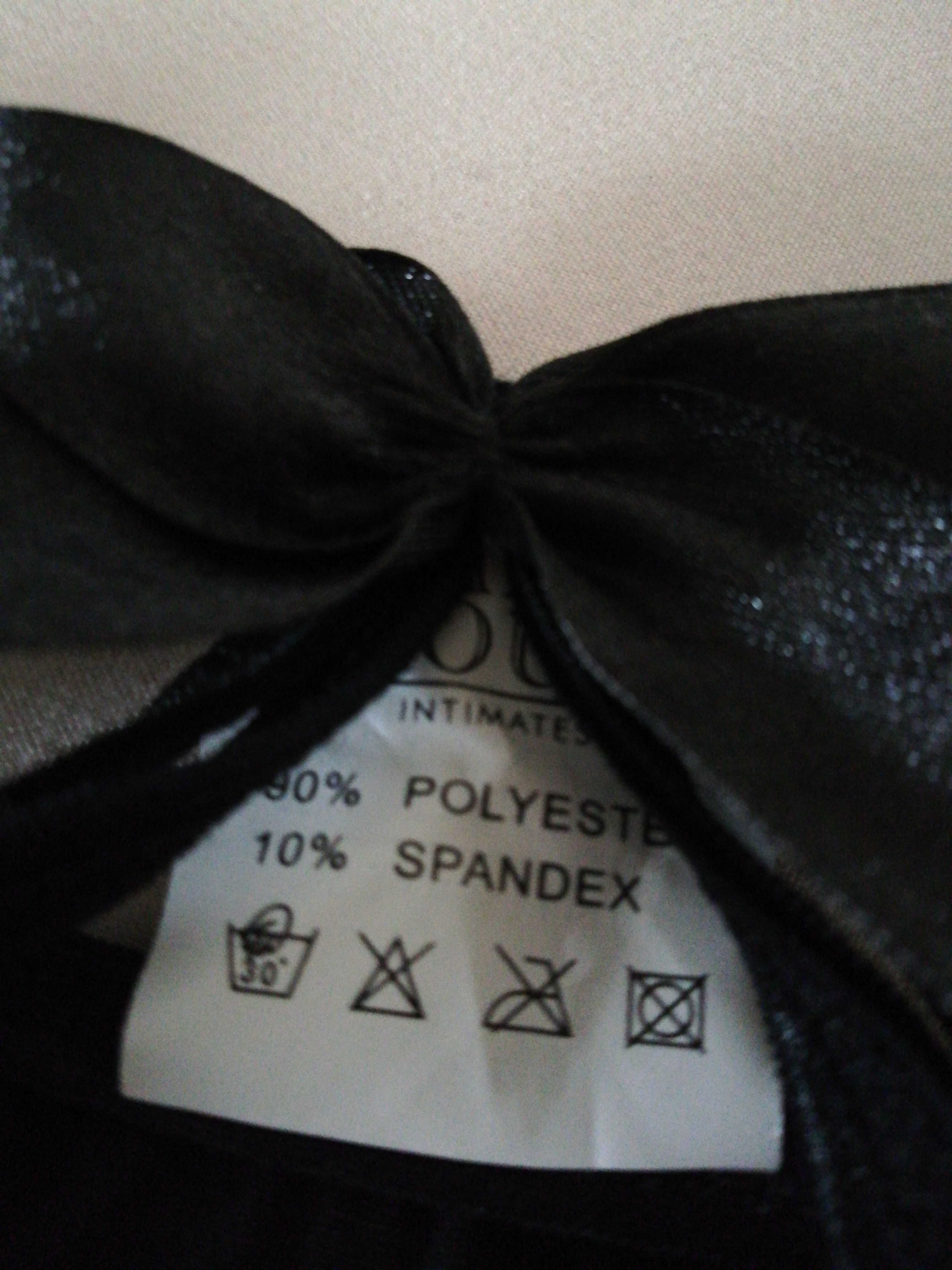 Stringi czarne okazjonalne