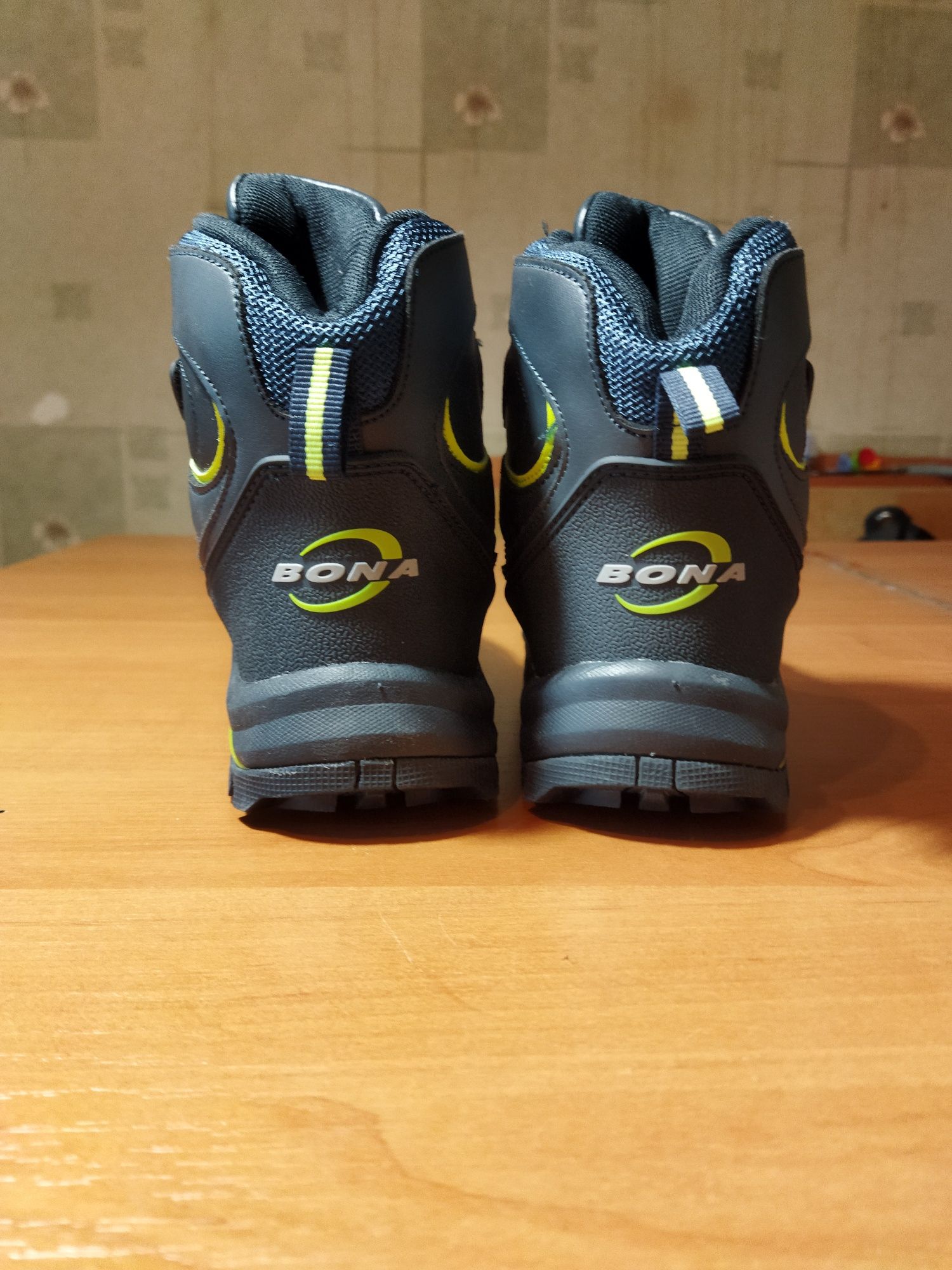 Зимние детские ботинки Bona, 33 размер