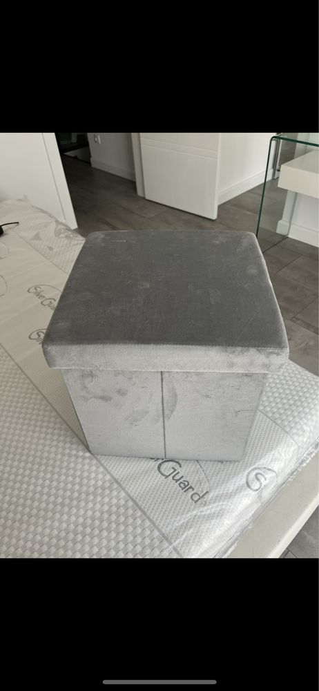 Pufa / siedzisko pudełko składane velvet