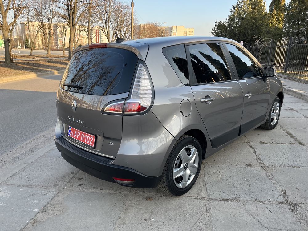 Renault Scenic 2012