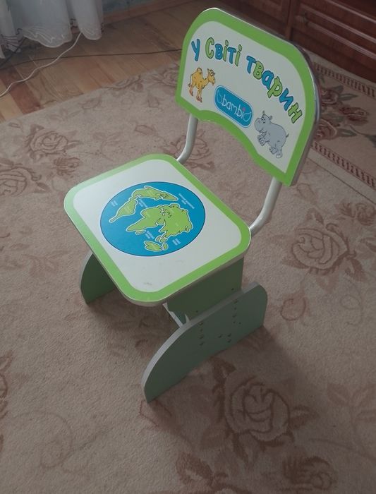 Стіл- парта дитяча, що зростає з дитиною