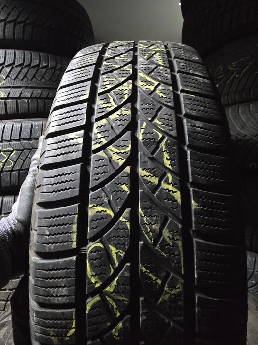 215/65R16C Bridgestone Blizzak LM 16C