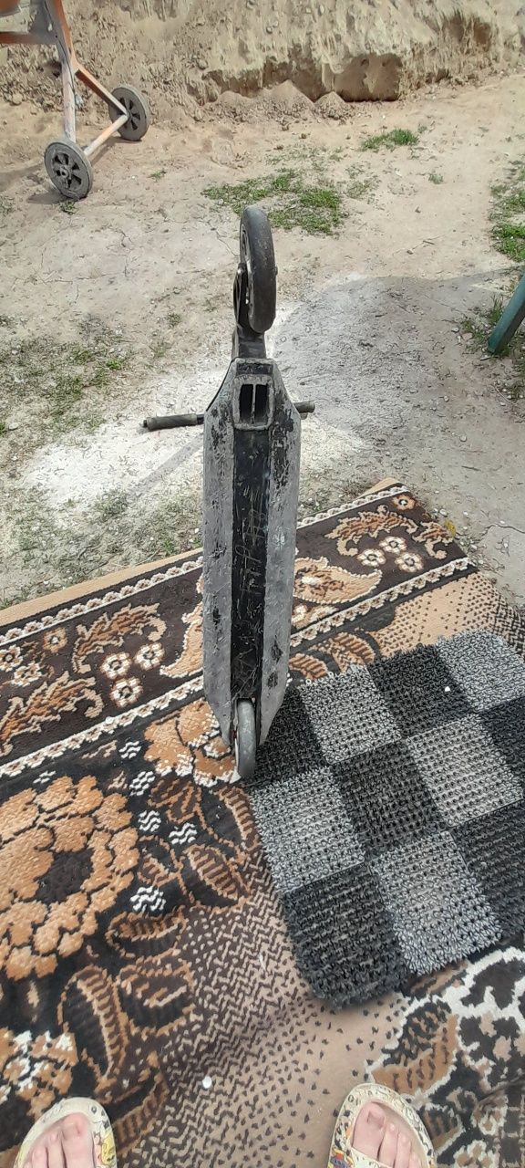 Самокат трюковой