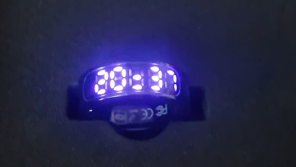 Smart ring inteligentny pierścień z wyświetlaczem  rozmiar #8