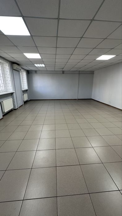 Продам магазин, 78 кв м , вул. Свободи