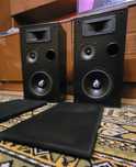 Kolumny trójdrożne BERLIN 2000; 70/90/150 W, 8 ohm,  27 ÷  23 000 Hz.