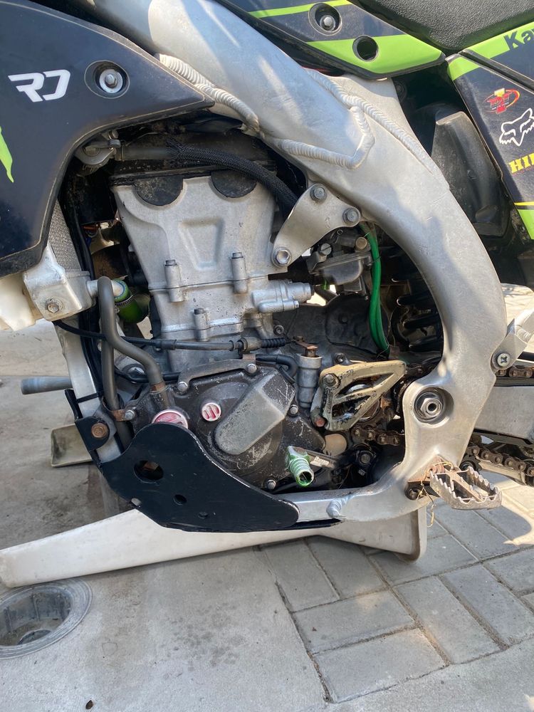 Kawasaki KXF 450 (matriculada)