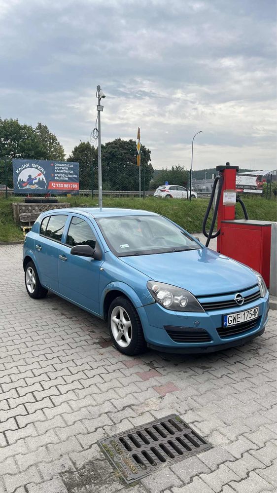 Samochód Opel Astra 1.7