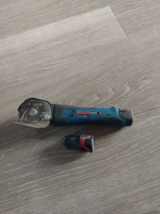 Bosch nożyce elektryczne