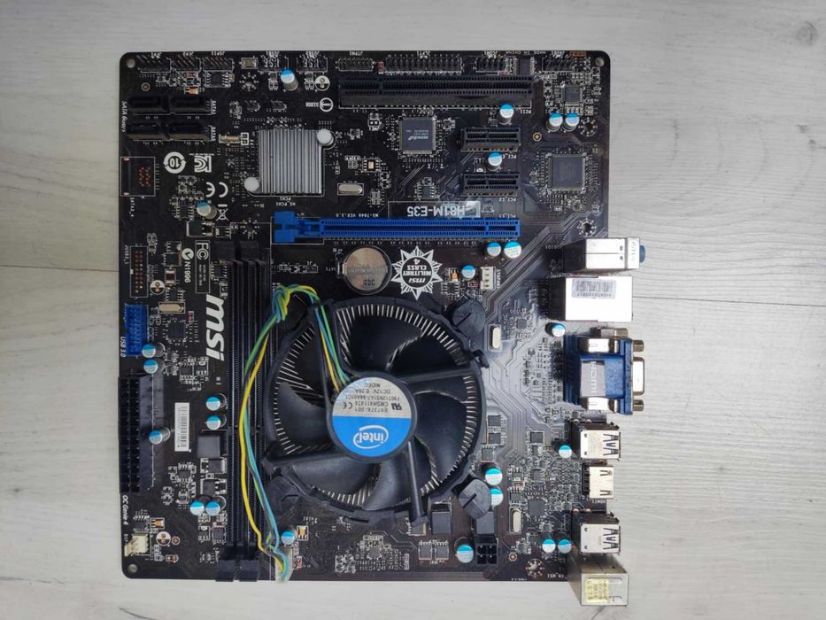 Intel Core i5-4430 / MSI H81M-E35 V24GB DDR3 / Sound Blaster Live!