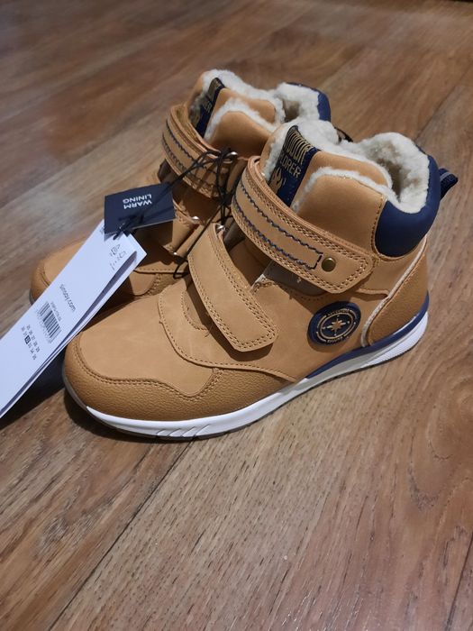 Зимові черевики на хлопчика Sinsay.