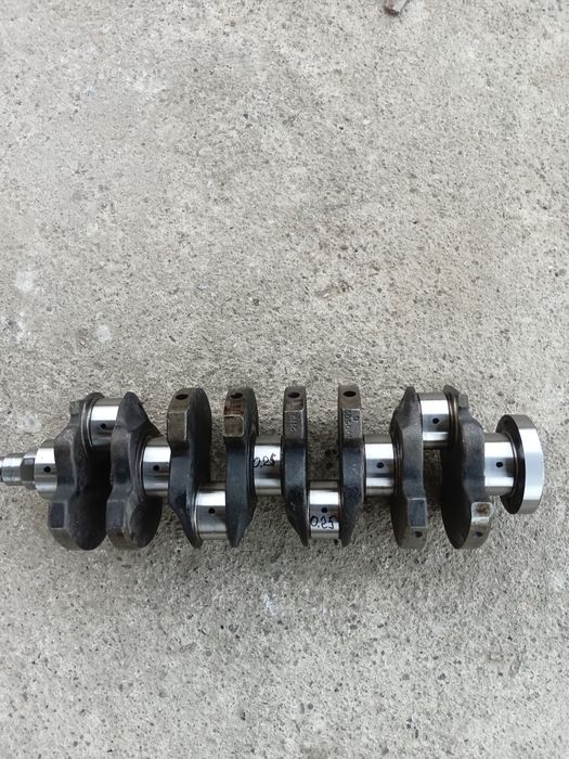 Колінвал Ваз 2110