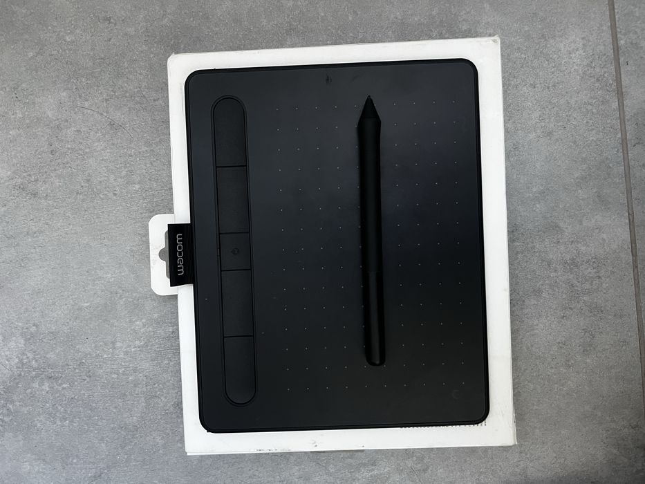 Графічний планшет.  Wacom Intuos S Black CTL-4100 з Bluetooth
