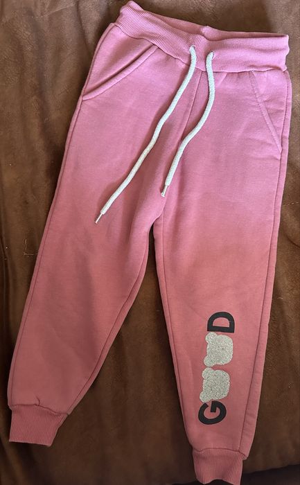 Костюм на дівчинку