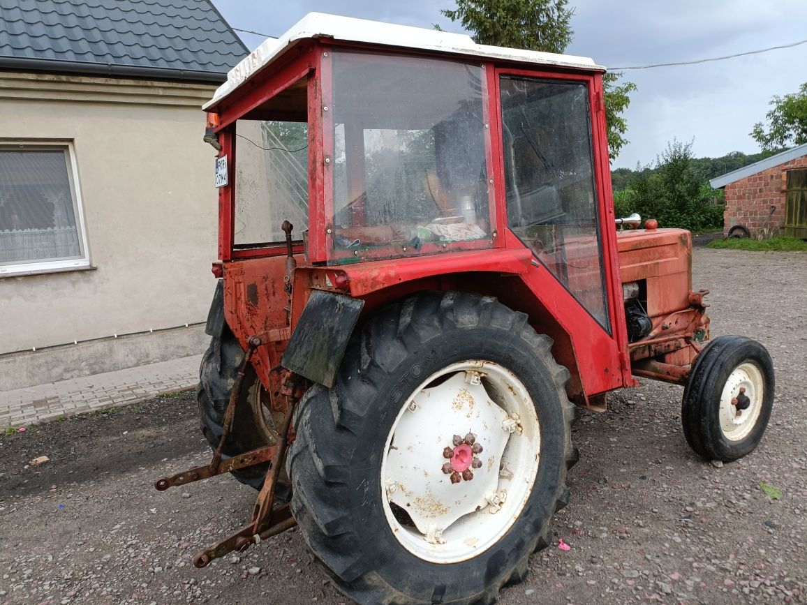 Ciągnik Renault 421 73r MWM