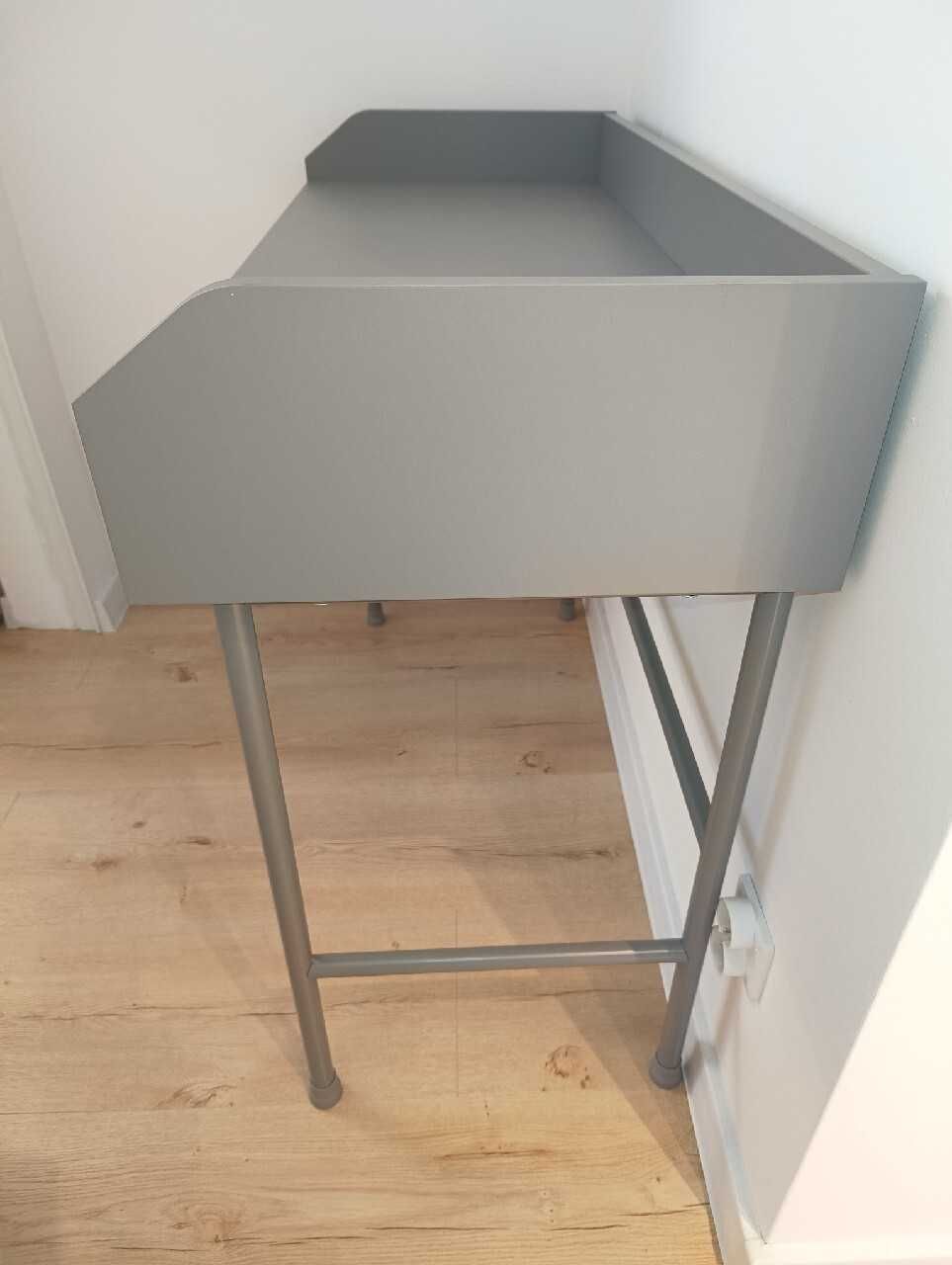 Biurko Ikea Hauga 100x45cm szkolne dla dziecka dzieci regulowane BDB