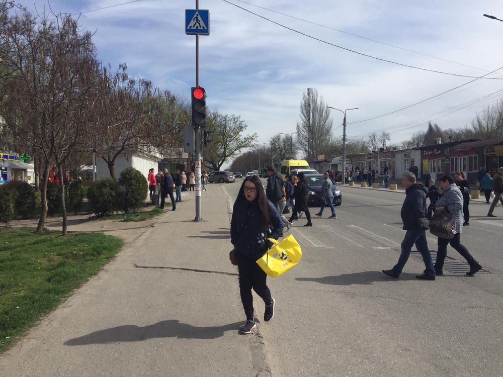 Сдам киоск на остановке Заводская по ул. Чаривная