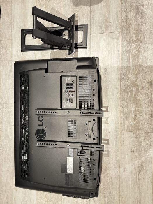 Telewizor LG 37" - 37LH3000