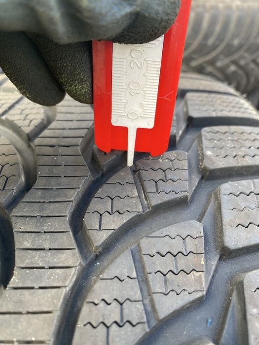 Bridgestone  BLIZZAK ML-32 245/40 R17 4шт.