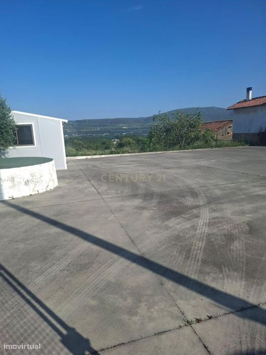 Terreno Polivalente com 3600m2