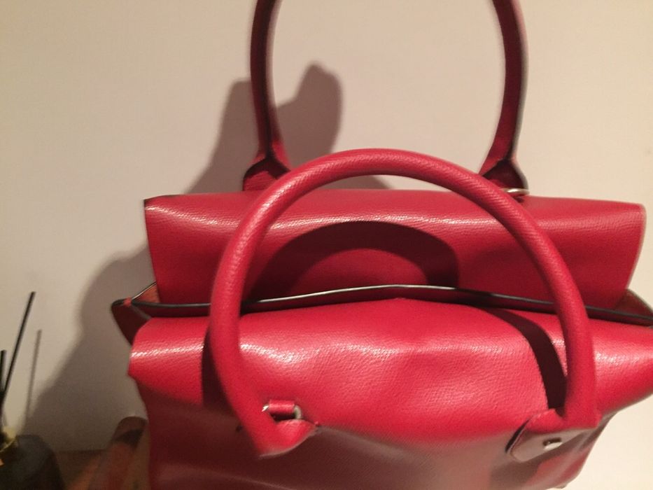 Baixa preco Mala Gloria Ortiz em pele nova