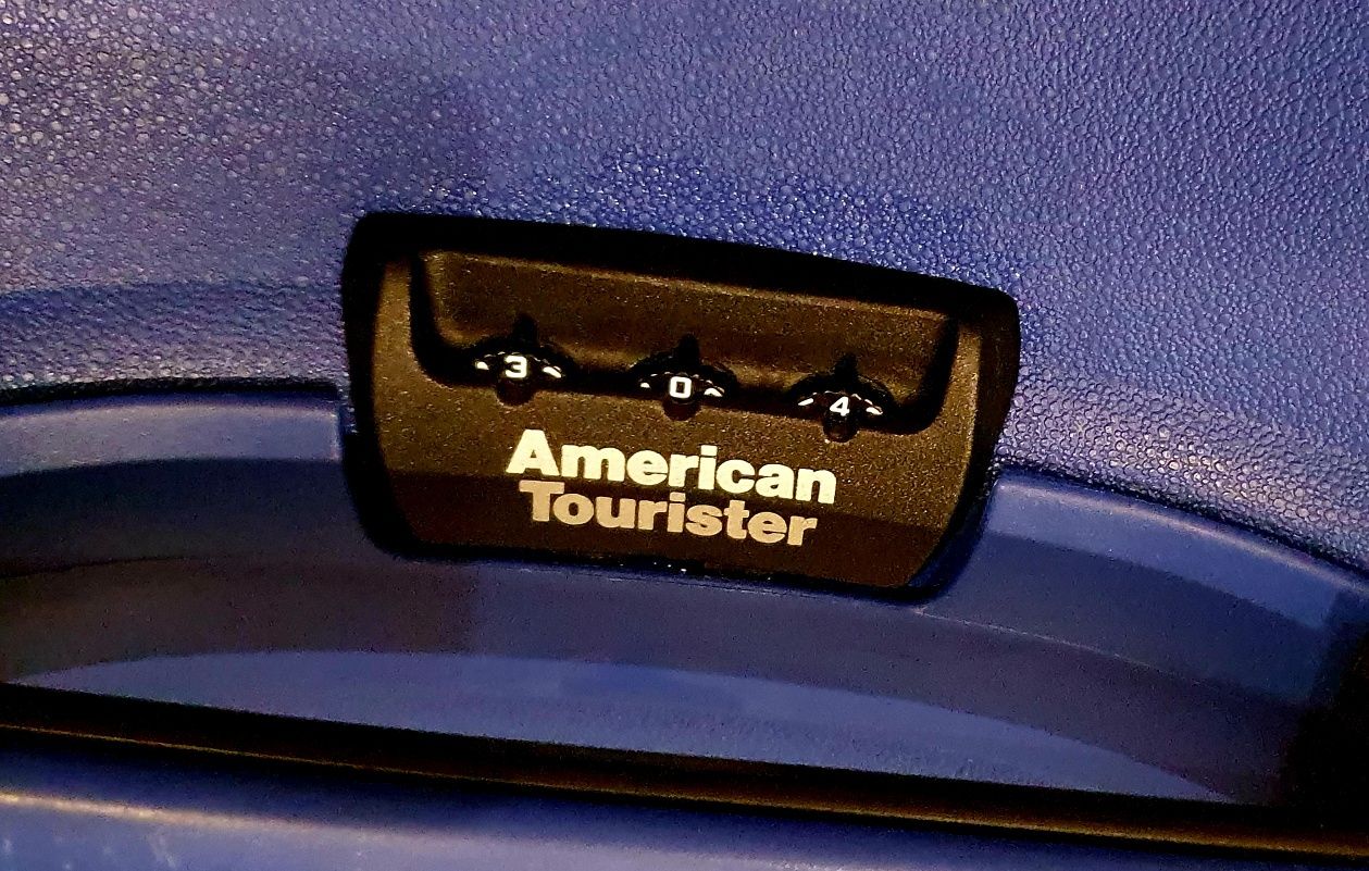 Duża walizka American Tourister