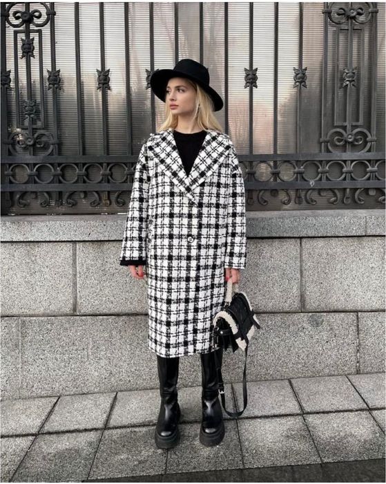 Пальто оверсайз в клітинку