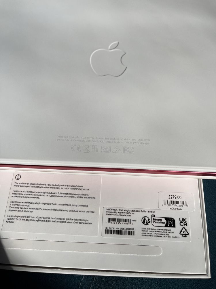 Оригінал чохол-клавіатура Apple magic keyboard folio для Ipad 10rd gen