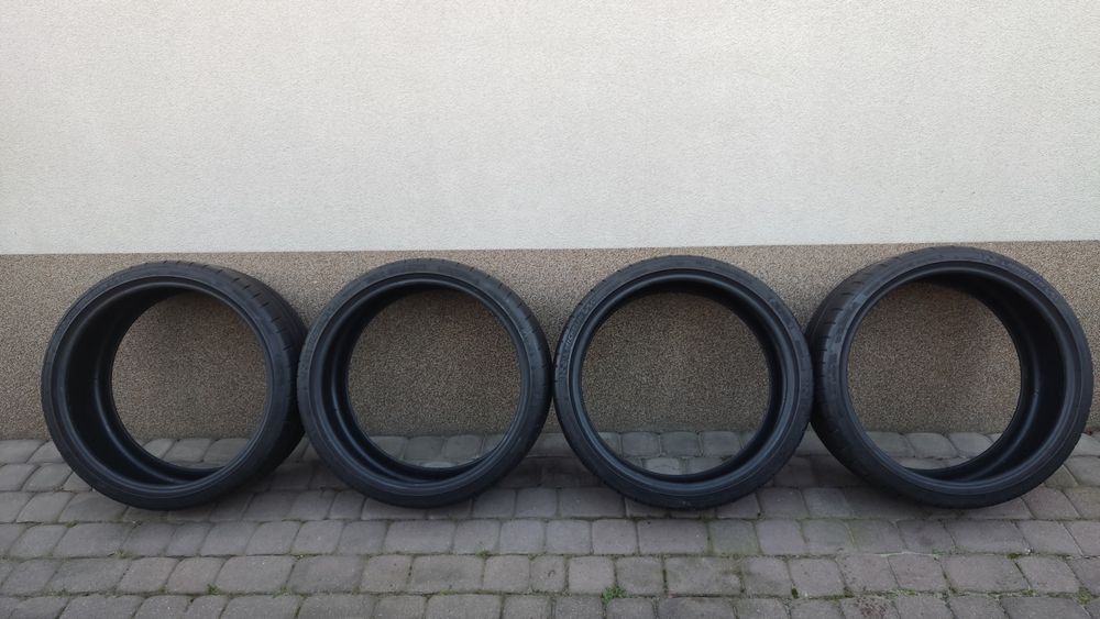 Michelin pilot super sport 255/30 ZR 20 (92Y) komplet.