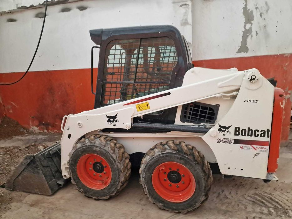 Giratória, Mini-Giratoria e Bobcat - Valas, Demolições, Outros