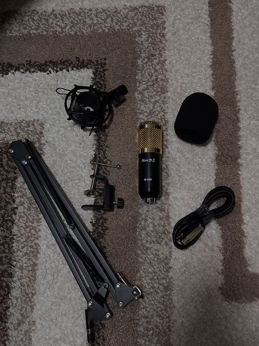Продам мікрофон BM800