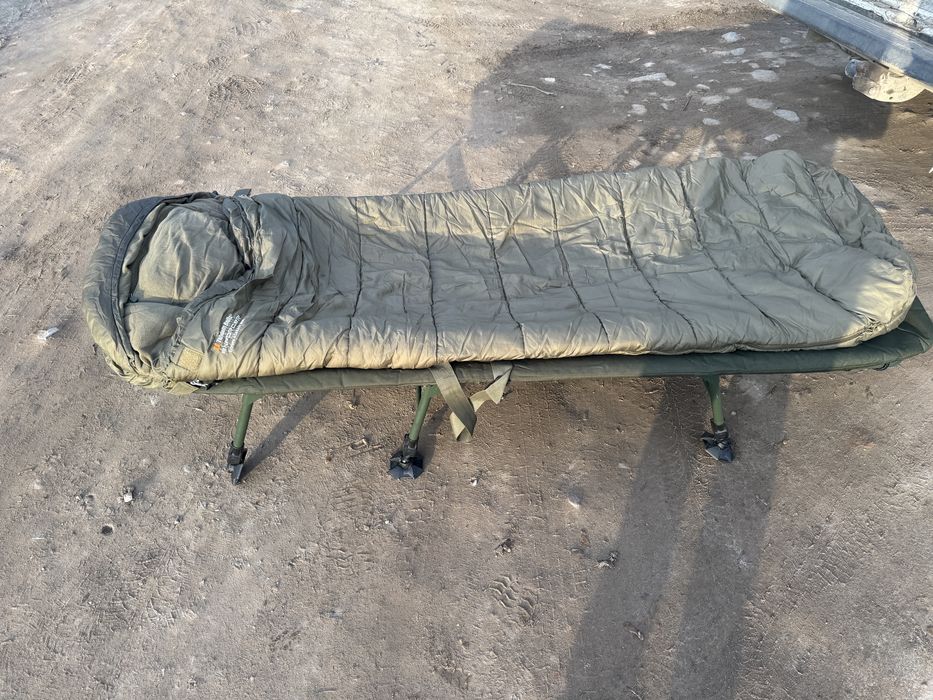 Łózko karpiowe z spiworem Nash KNX