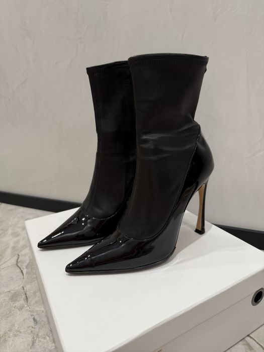 Чорні жіночі ботильйони черевики Helen Marlen