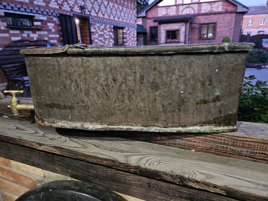 Рукомойник медный,большой